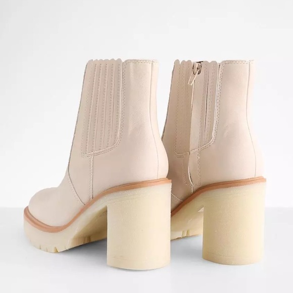 Anastasia lug Chelsea boot by oasis society - Picture 3 of 9